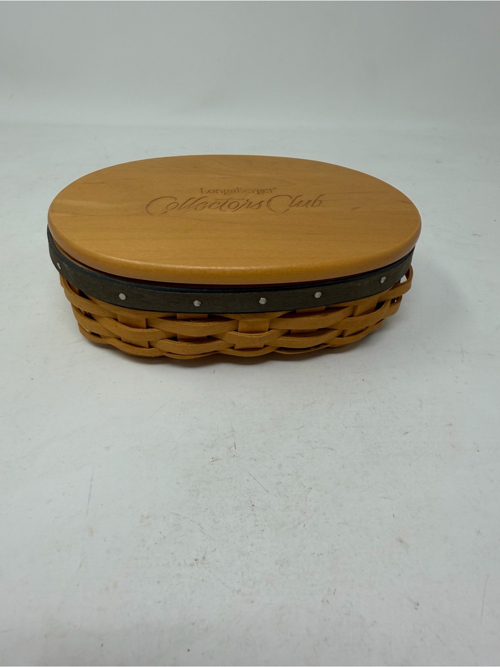 Longaberger 2001 Collectors Club Harmony Basket No 5 Lid Protector